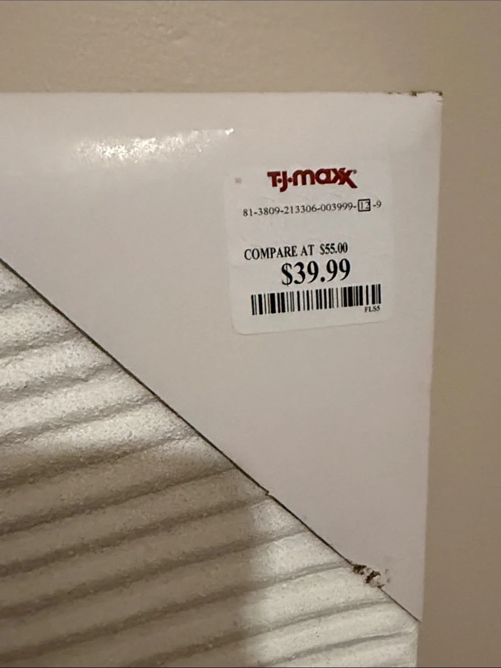 NWT Handcrafted White Textured Wall Panels - Modern Ripple Set